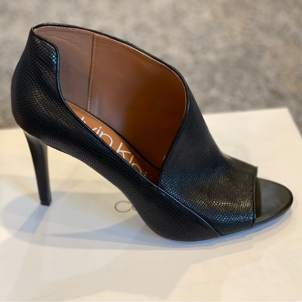 NEW Calvin Klein heels, black size 9